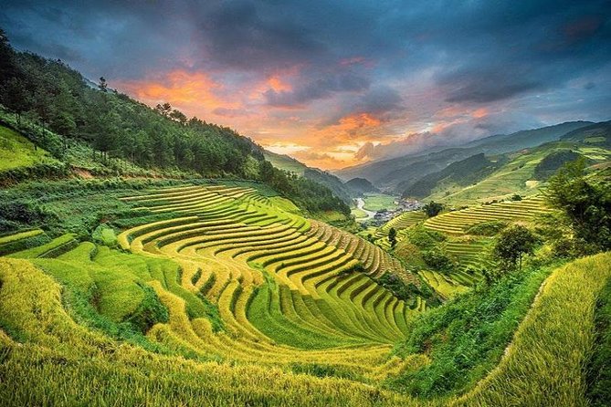 Sapa 2 Days 1 Night From Hanoi - Overnight in Hotel - Day two: Y Linh Ho to Ta Van