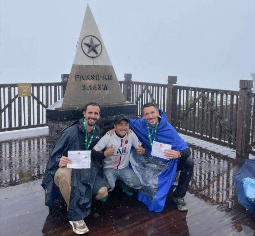 SAPA : Climb up to Fansipan mountain with LOCAL GUIDE - The 5:30 AM start from Sapa