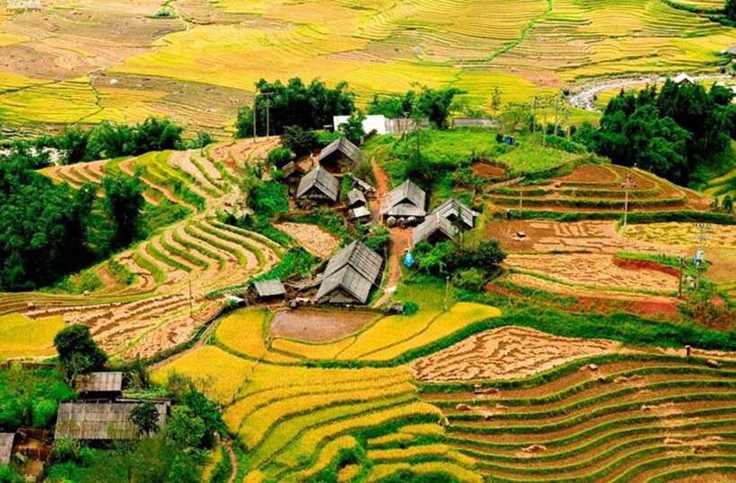 Sapa: Eco Adventure Terrace Fields and Local Villages Trek - Starting at Sapa Church with Fansipan in the distance