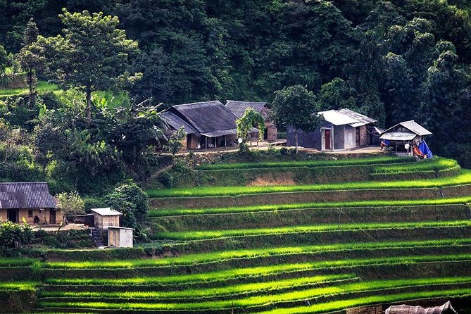 Sapa Tours 2D1N stay At 4 stars hotel nice Sleeping Bus TRANSFER - Meals, Hotel Comfort, And What Is Not Included