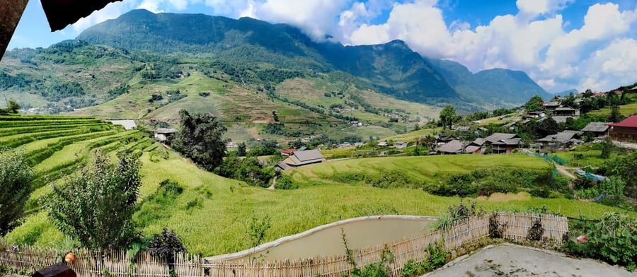 Sapa Trekking Bargains With Local Guide - Walking on to Ta Van and meeting the Dzay community