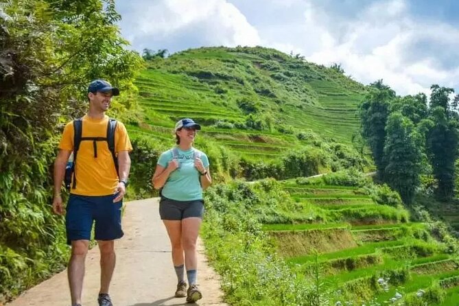 Sapa Trekking Tour 2 Days 1 Night By Bus - Day one: Muong Hoa Valley, Y Linh Ho, and Lao Chai