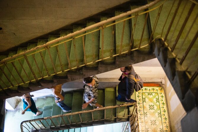 Secret Cocktail Experience in Saigon - Stop two: stairways, back rooms, and speakeasy style