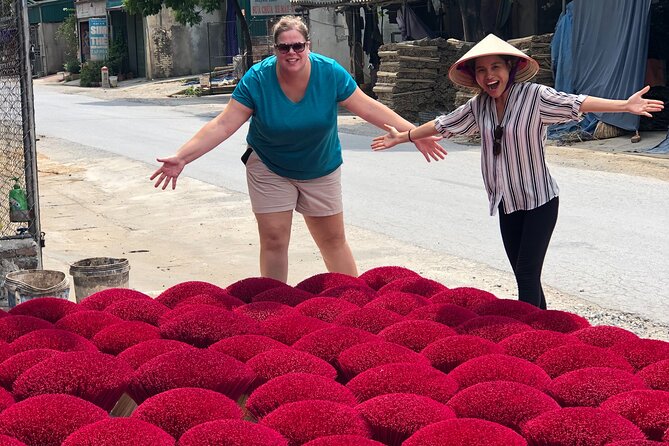 Secret Handicraft Villages of Hanoi ( Incense and hat Villages ) - Ha Thai Village and the patient art of lacquer