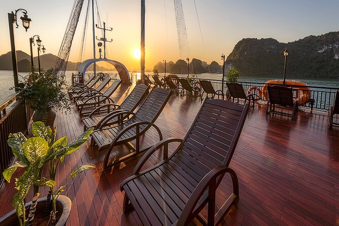 Sena Cruises Ha Long & Lan Ha Bay 2D1N Luxury Boutique Tour - Vietnamese cooking and the evening program