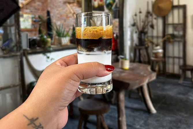 Six Cups of Vietnam Coffee Workshop in Hanoi with Local Barista - Why the small group improves the class