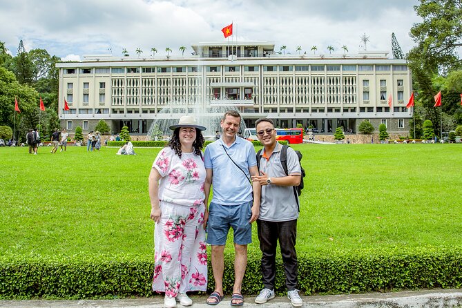 Small-group Saigon City Tour: 1-day Must-See Icons & Cyclo Ride - Chinatown brings temples, markets, and a cyclo ride