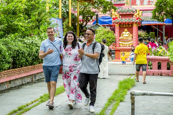 Small-group Saigon City Tour: 4-Hour Must-see Iconic Landmarks - French colonial Saigon at the Central Post Office