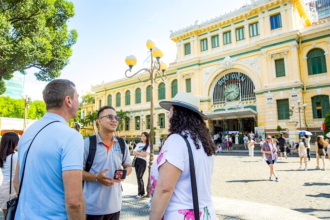 Small-group Saigon City Tour: 4-Hour Must-see Iconic Landmarks - Ben Thanh Market: your final hour in everyday Saigon