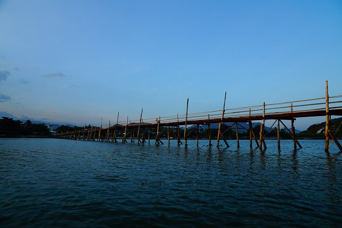 Stand Up Paddle Boarding and Sunset Watching on Cai River - What the $19 price includes