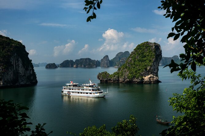 Swan Cruises Ha Long & Bai Tu Long Bay 3D2N - Vung Vieng Village - Vung Vieng Village and the full second day