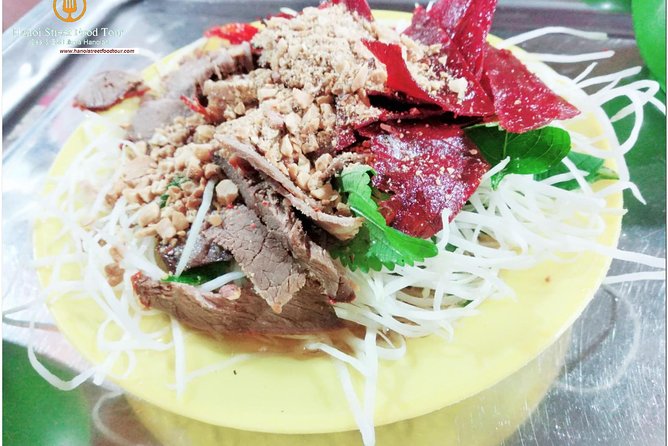 Tasting 8 Different Hanoi Street Foods at Noon Time - What the 10 tastings include