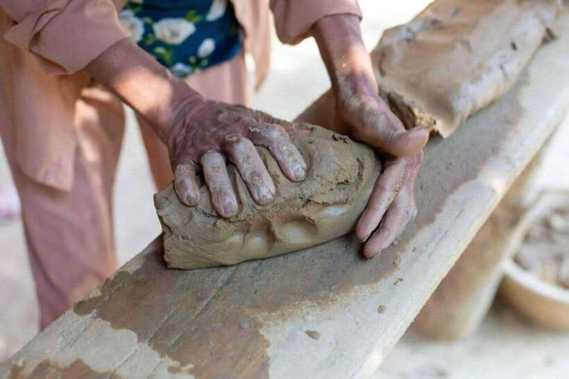 Thanh Ha Village: Pottery Workshop with Locals - What happens during the 30-minute pottery session