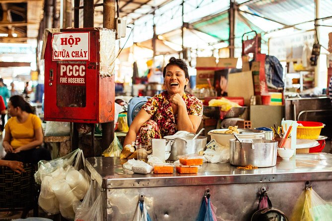 The 10 Tastings of Ho Chi Minh City With Locals: Private Street Food Tour - Bánh mì near Tao Dan Park