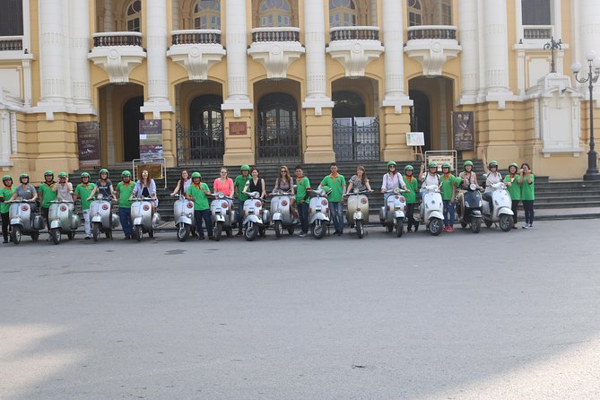 The insider's Hanoi 4.5 hours All highlight Places & Train Street - Long Bien Bridge and the Red River
