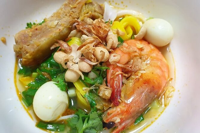 Top-rated Home Cooking Class with a River View AC Kitchen - The Three-Dish Cooking Session