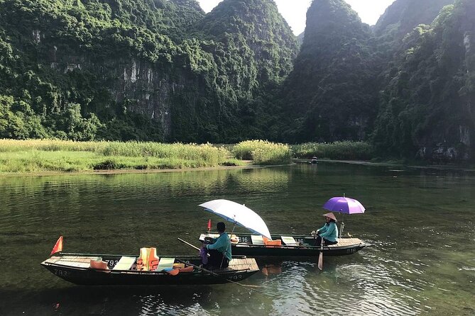 Trang An grottoes - Bai Dinh Pagoda Day Tours - Lunch at 12:30 pm and the local food angle