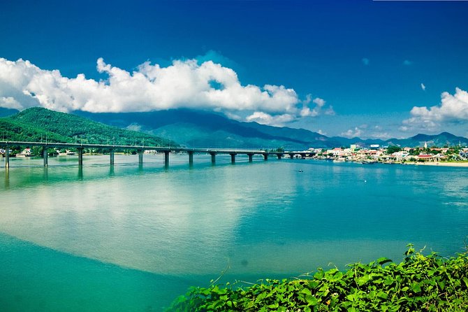 Travel from Hoi An/Da Nang to Hue with Scenic Mountain Drive - What the driver adds to the day