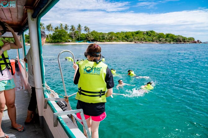 Trip 3 : 3 Islands by boat - Gam Ghi Island: the main snorkeling stop