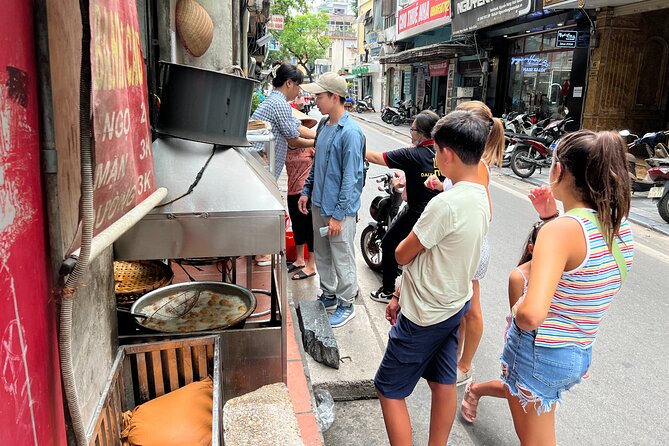 Vegan Street Food & Stories of Hanoi - Group size, pace, and comfort