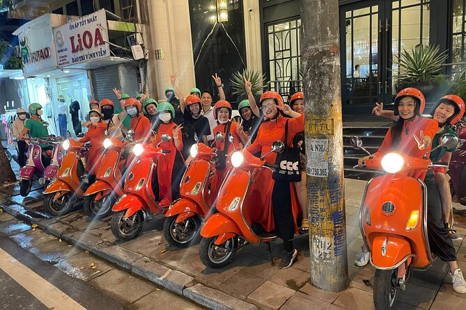 Vespa Female Ao Dai riders Night Street Food + See Train Street - Crossing Long Bien Bridge after dark