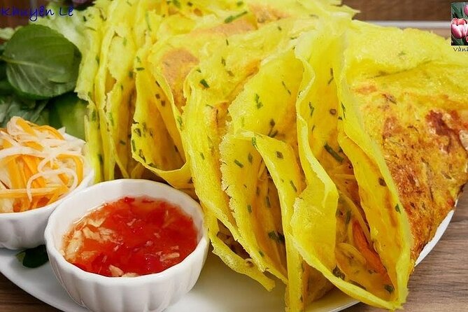Vespa Female Ao Dai riders Night Street Food + See Train Street - Who will get the most from this Hanoi night tour