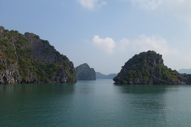 Vietnam At Glance In 7 Days - From Hanoi to Ho Chi Minh City - Days 4 and 5: an overnight Halong Bay cruise