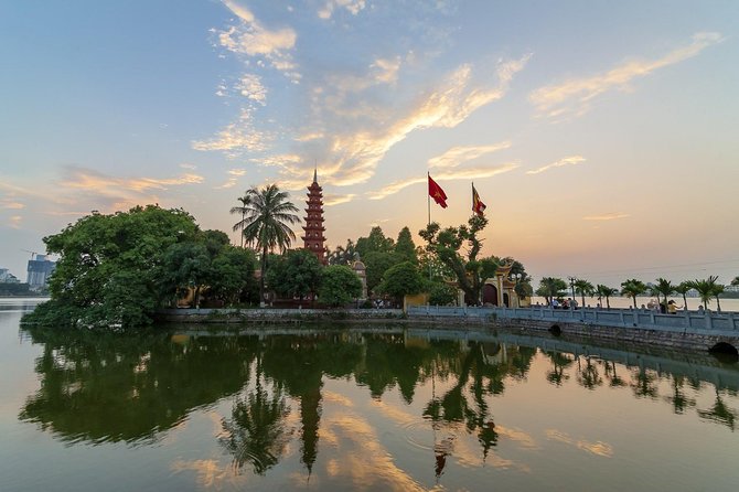 Vietnam At Glance In 7 Days - From Hanoi to Ho Chi Minh City - Day 3: Hoa Lu and the river scenery of Ninh Binh