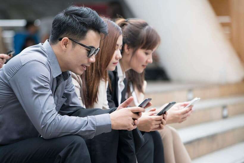 Vietnam: Tourist SIM Card with Mobile Data 5G/4G by Viettel - Coverage from Hanoi to rural Vietnam