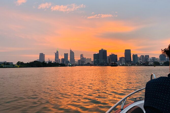 VIP Tour in Saigon: Romantic Sunset Cocktail by SpeedBoat - Who will enjoy this sunset cruise most?