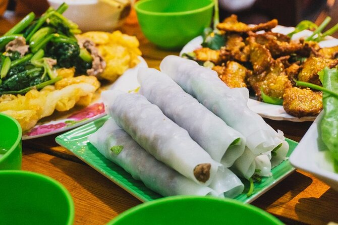 Walking Street Food Tour in Hanoi and Train Street - Starting at 44 P. Hàng Bông in the Old Quarter